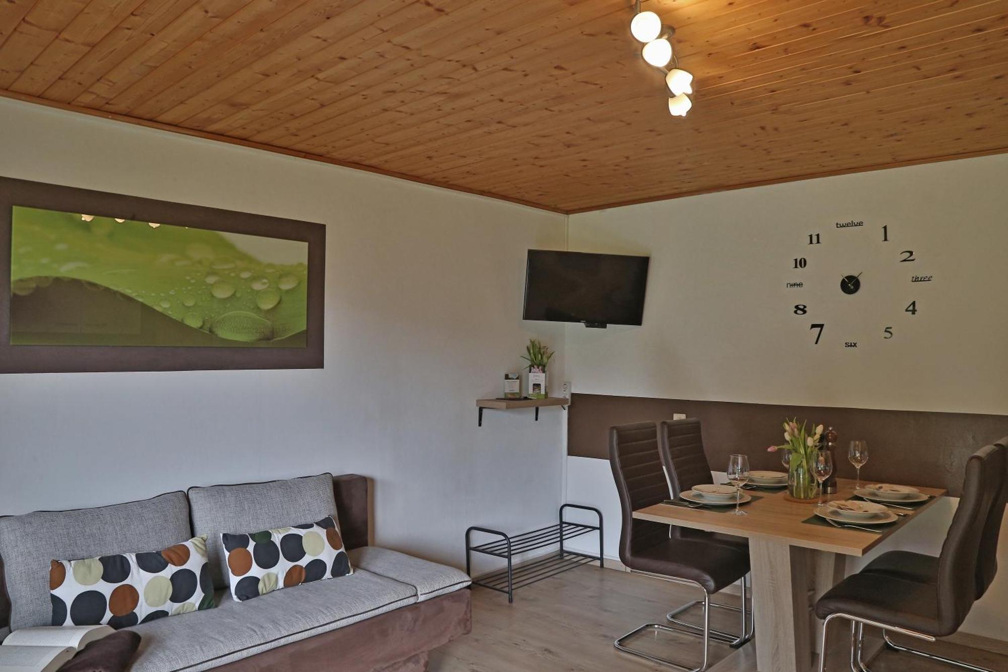 Apartment Alpenwelt ノイシュティフト・イム・シュトゥーバイタール エクステリア 写真