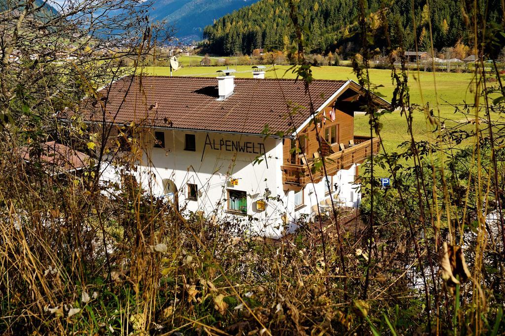 Apartment Alpenwelt ノイシュティフト・イム・シュトゥーバイタール エクステリア 写真