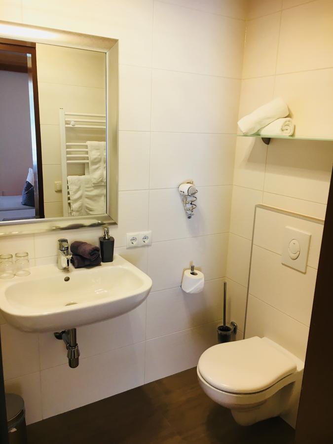 Apartment Alpenwelt ノイシュティフト・イム・シュトゥーバイタール エクステリア 写真
